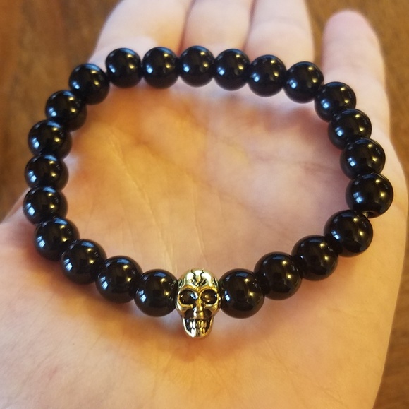 NWOT Beaded Lava Rock Skull Bracelet - Picture 2 of 4